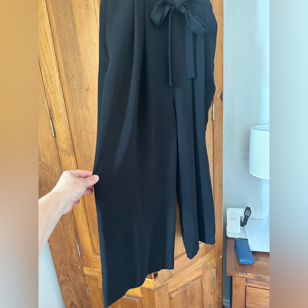 Zara Black culottes elastic on back beautiful paper bag pleating on the front